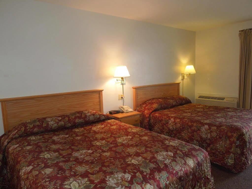 Bryan Inn Екстер'єр фото