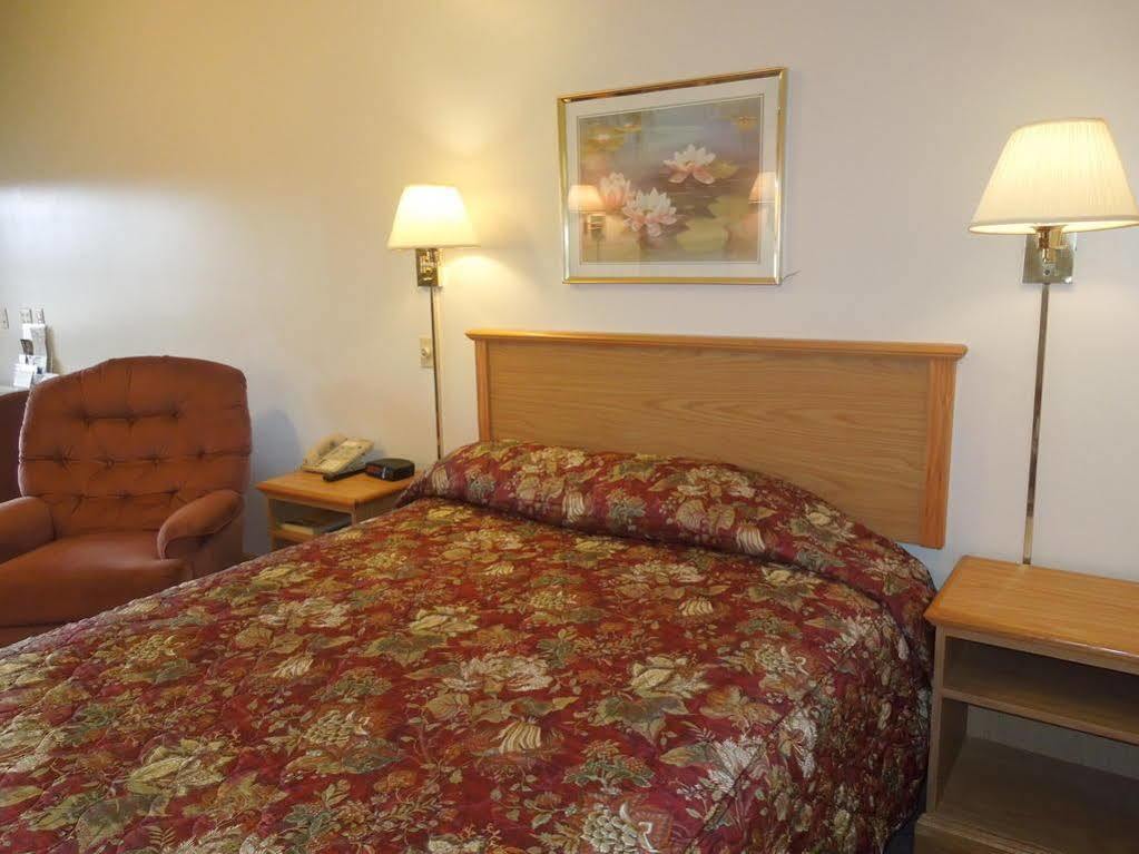 Bryan Inn Екстер'єр фото